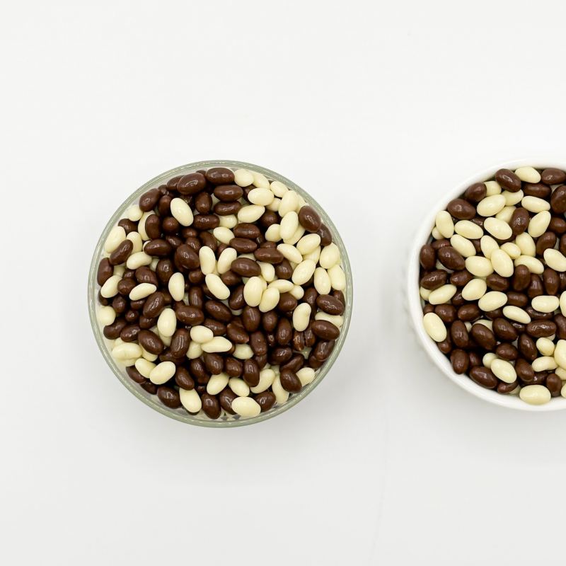 Chocolade gecoate eitjes melk/wit